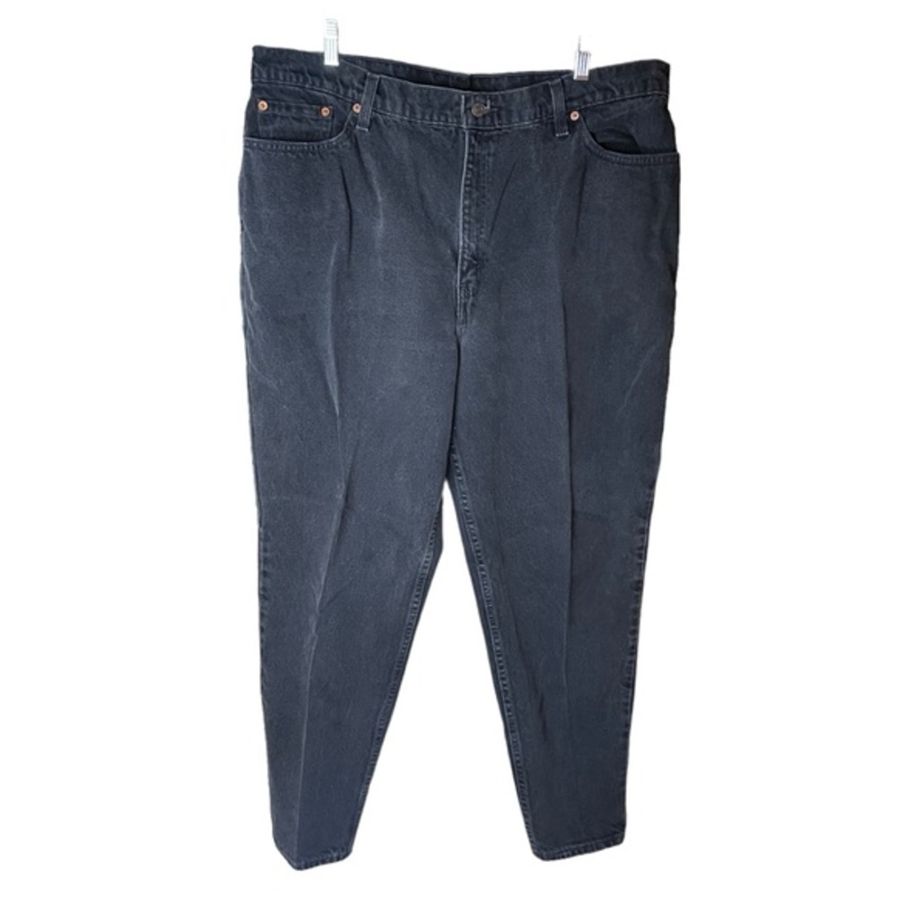 Vintage Levi's 550 Women's Size 22‎ Relaxed Fit
Tapered Leg Black Wash